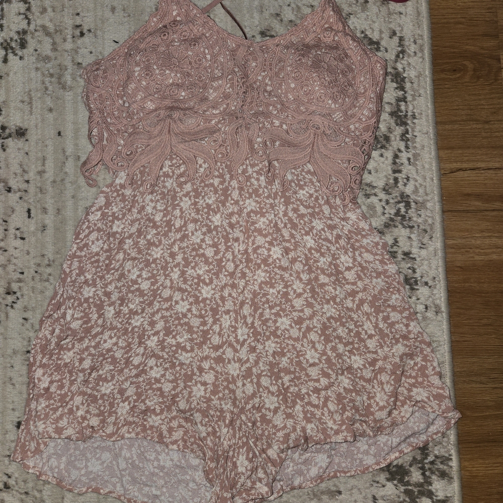 Chic Floral Lace Jumpsuit in Pink